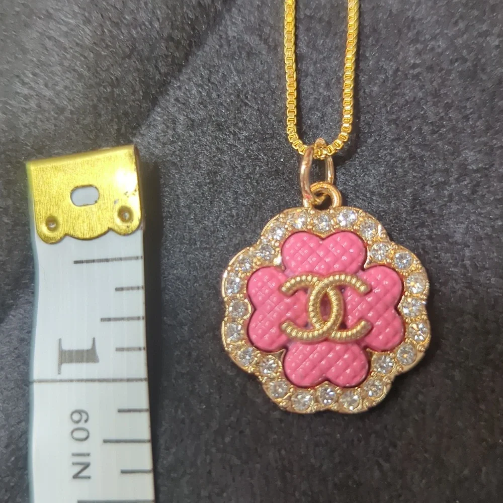 Chanel Necklace - Picture 7 of 8